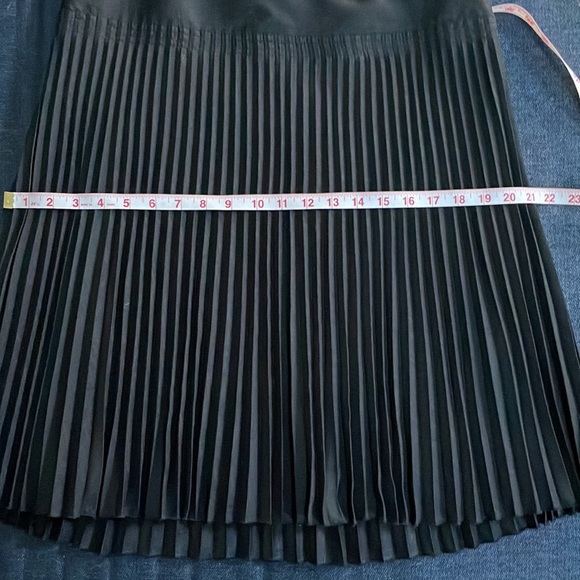 ANN TAYLOR ACCORDION PLEATS DROP WAIST CHARCOAL GREY/BLACK SWING SKIRT - Picture 11 of 12